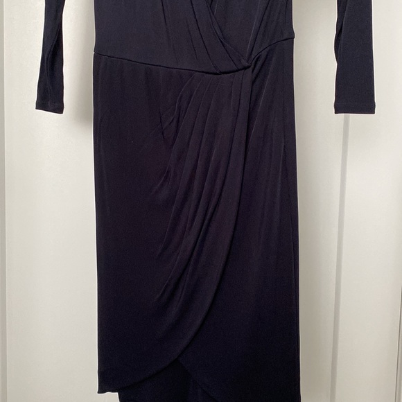 Babaton. Long sleeve faux wrap dress in dark navy. Great condition size XS - Picture 3 of 3